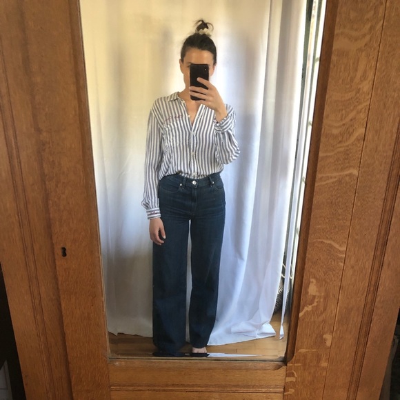 Embroidered 💃 Button Up - Picture 3 of 11